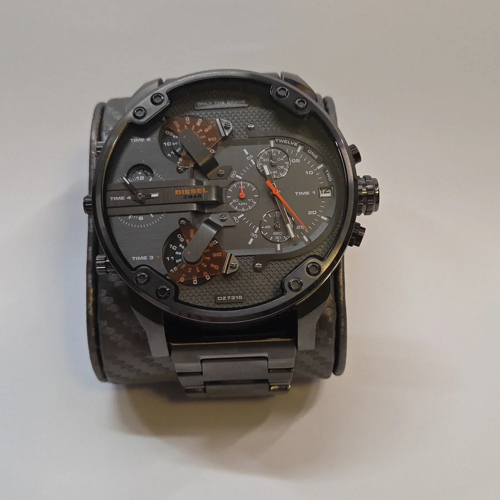 Diesel 57mm DZ7315 Mr. Daddy 2.0 Watch - Picture 2 of 5